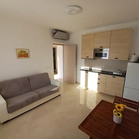 Sunflower's Apartment *